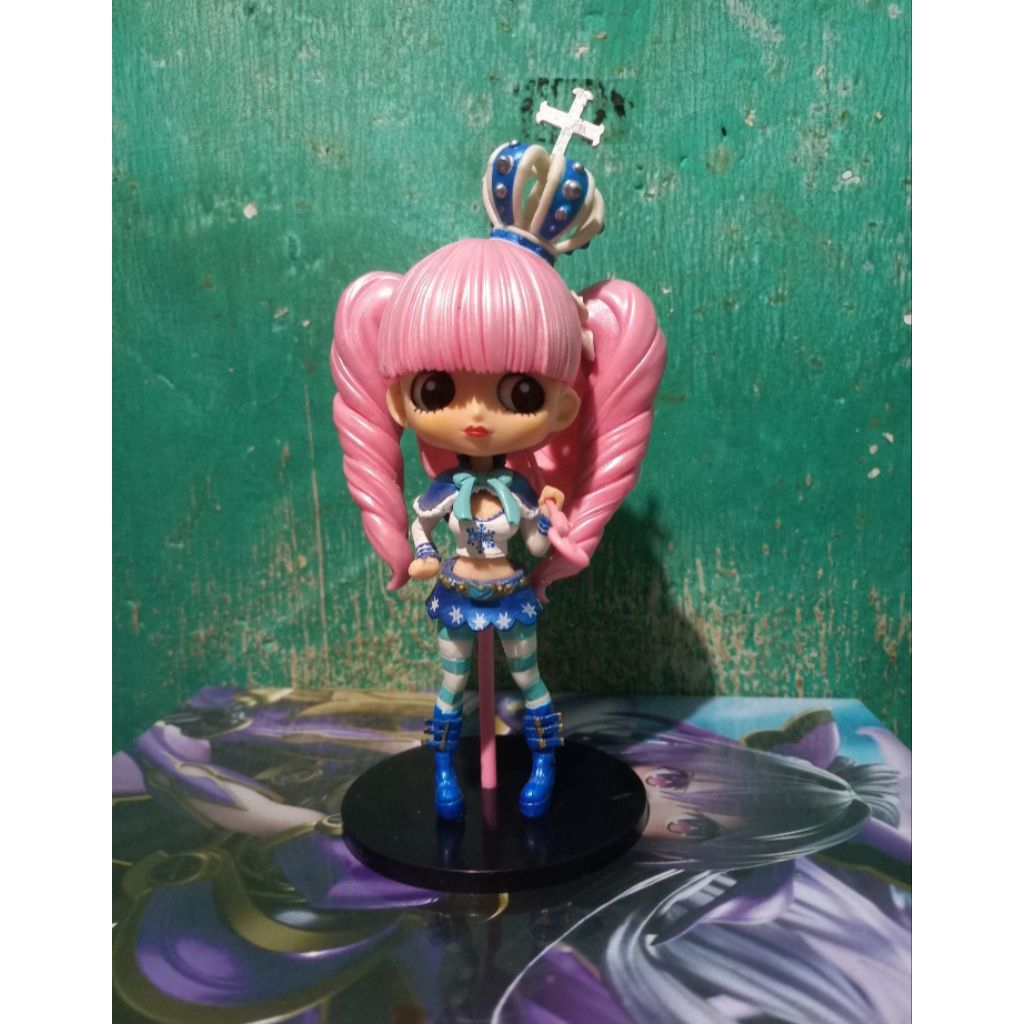 Figure Q posket Perona One piece recast