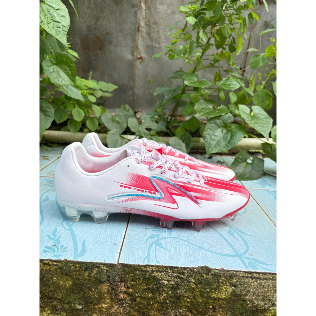 Specs lightspeed meta garuda attack fg