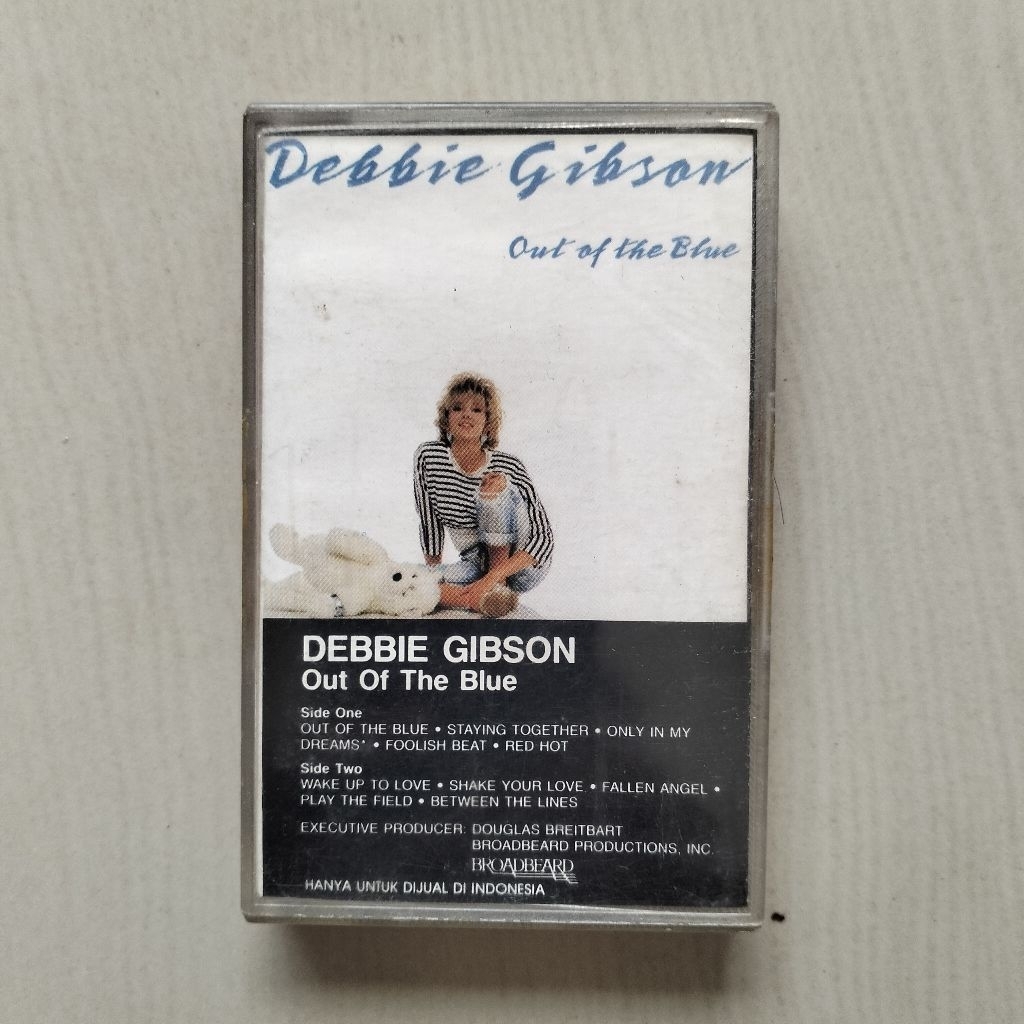 Kaset Pita Debbie Gibson - Out Of The Blue