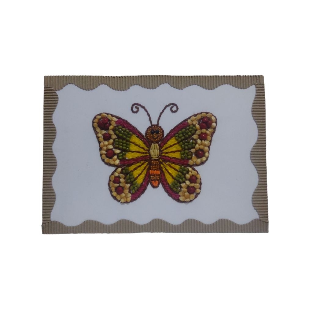 Kolase Biji-bijian Kupu-kupu