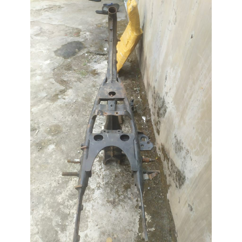 Rangka Gl100 balungan besar platina Original