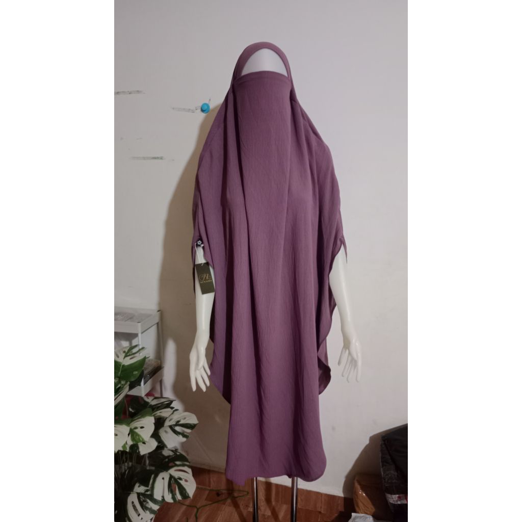 New French khimar crinkle