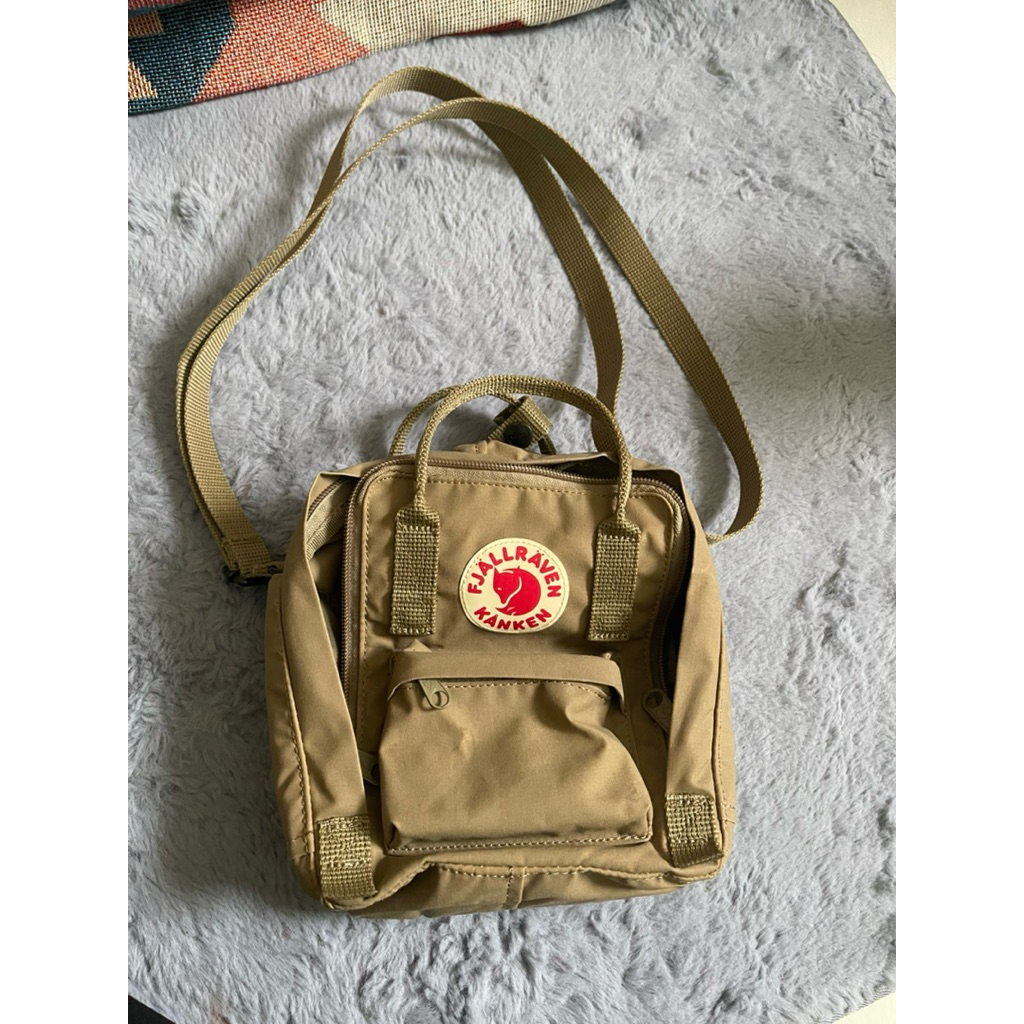 Fjallraven Kanken Mini Sling Bag