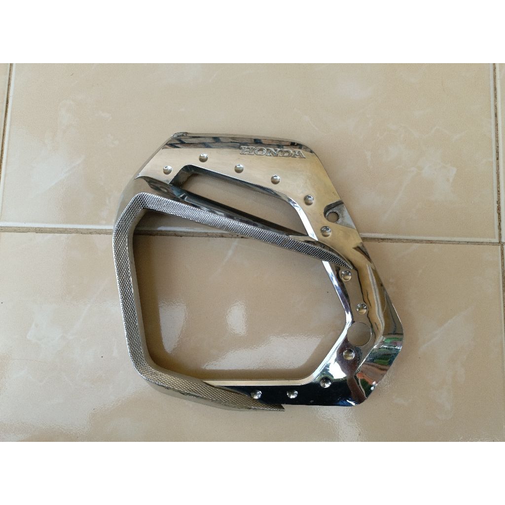 GARNISH CHROME COVER RADIATOR HONDA VARIO 125 OLD