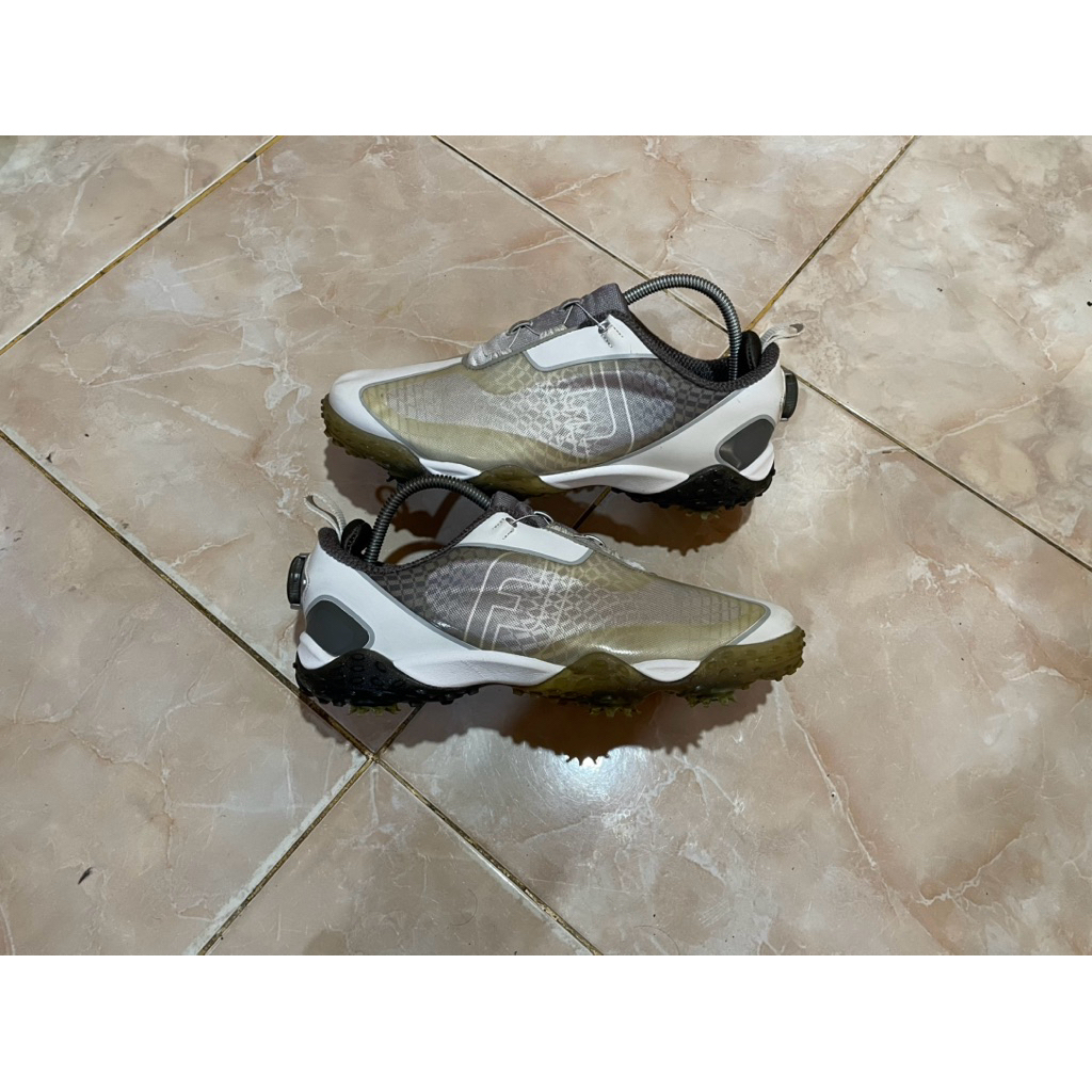 Sepatu Golf Footjoy size 40