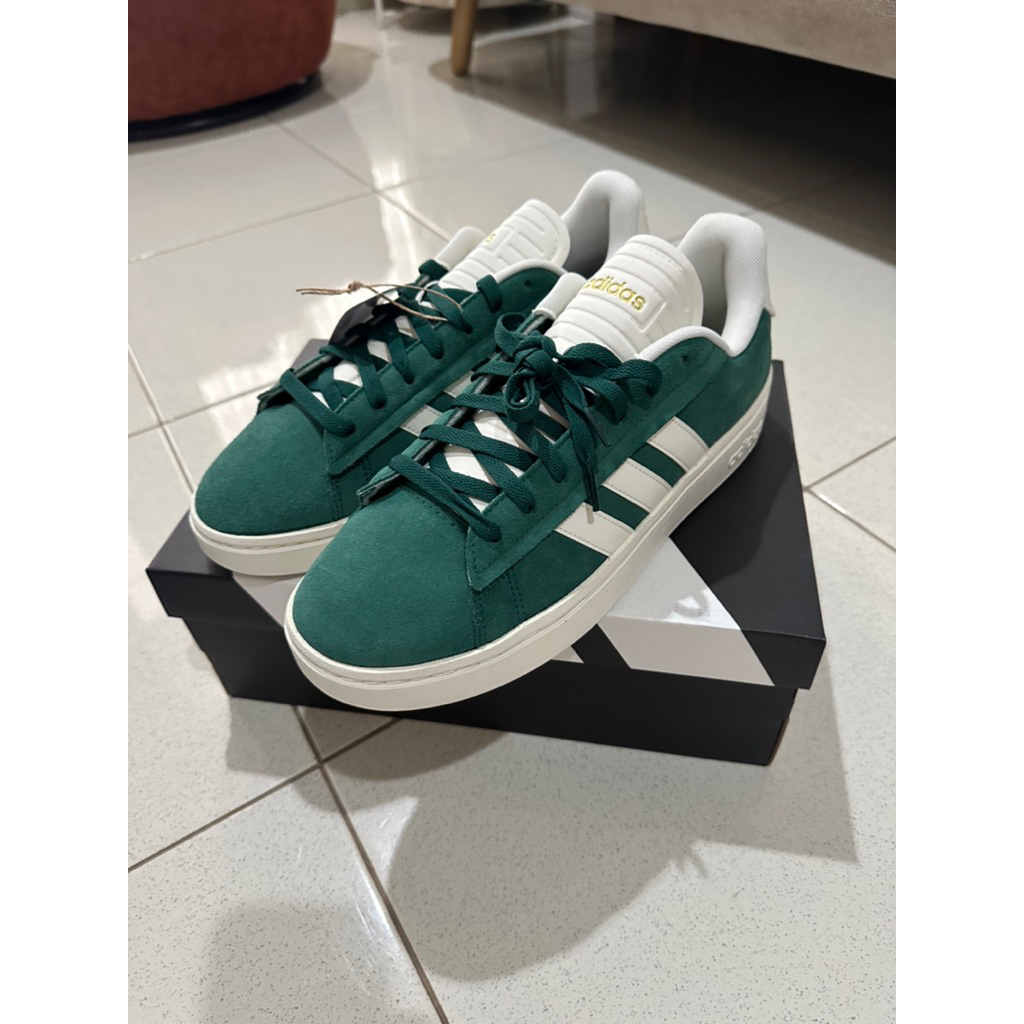Adidas Grand court alpha
