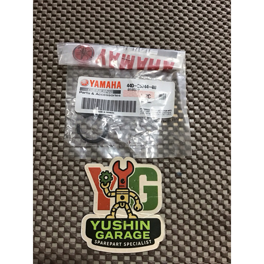 Circlip Snap Ring Klip Bearing Pully Secondary Cvt Xeon Karbu Gt Aerox 125 Mio M3 Original Yamaha