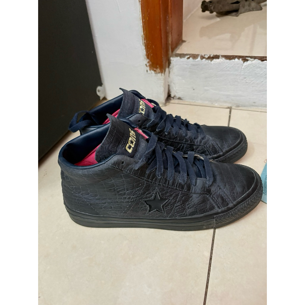 Converse One Star Pro Mid