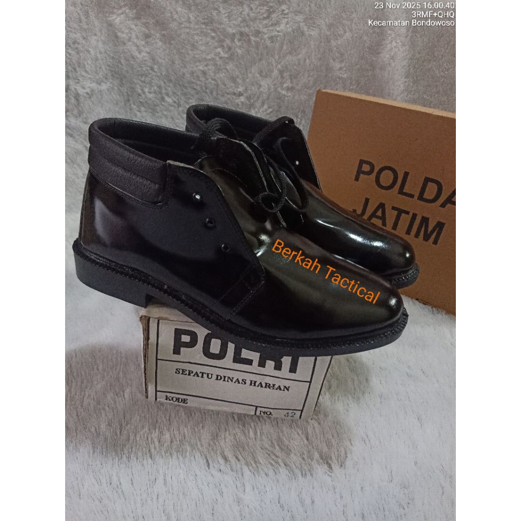 Sepatu PDH Jatah Polri