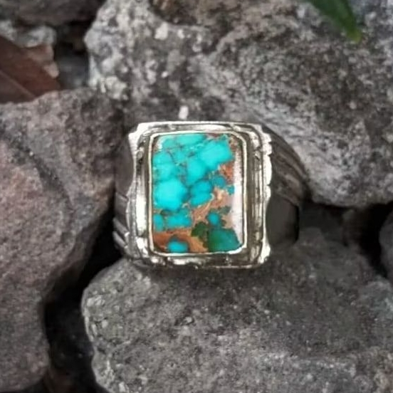 pirus persia kotak elegan