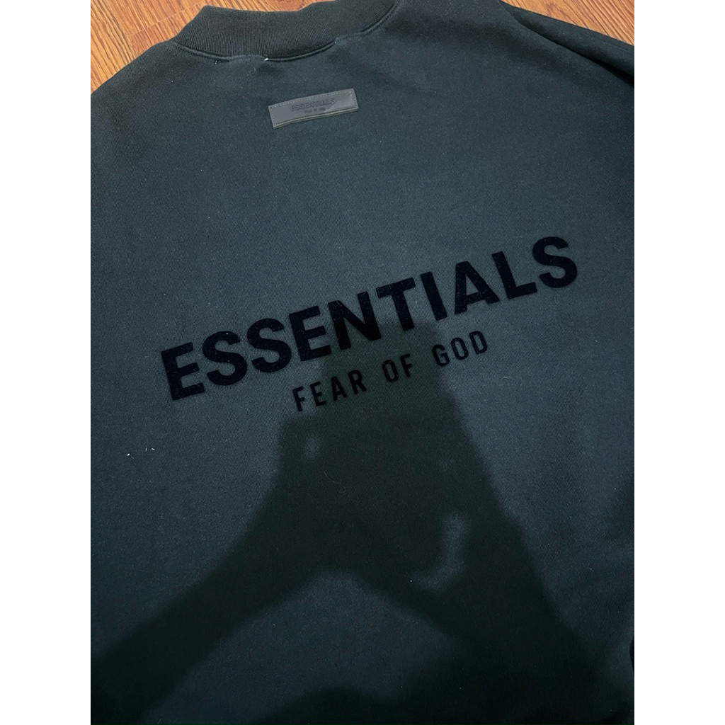 preloved essentials crewneck unisex