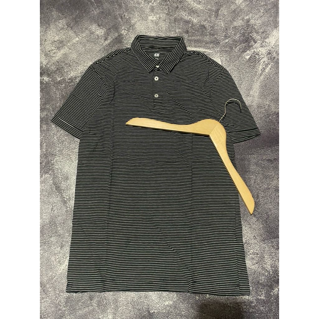 KAOS KERAH DRY FIT SALUR H&M