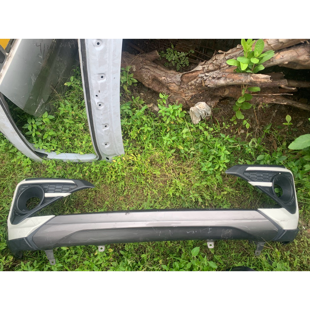 Bodykit  Depan Toyota Rush