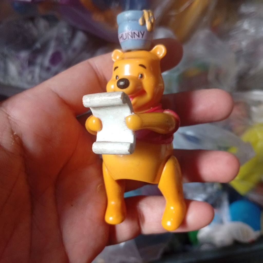 happy meal toys Winnie the pooh baca peta