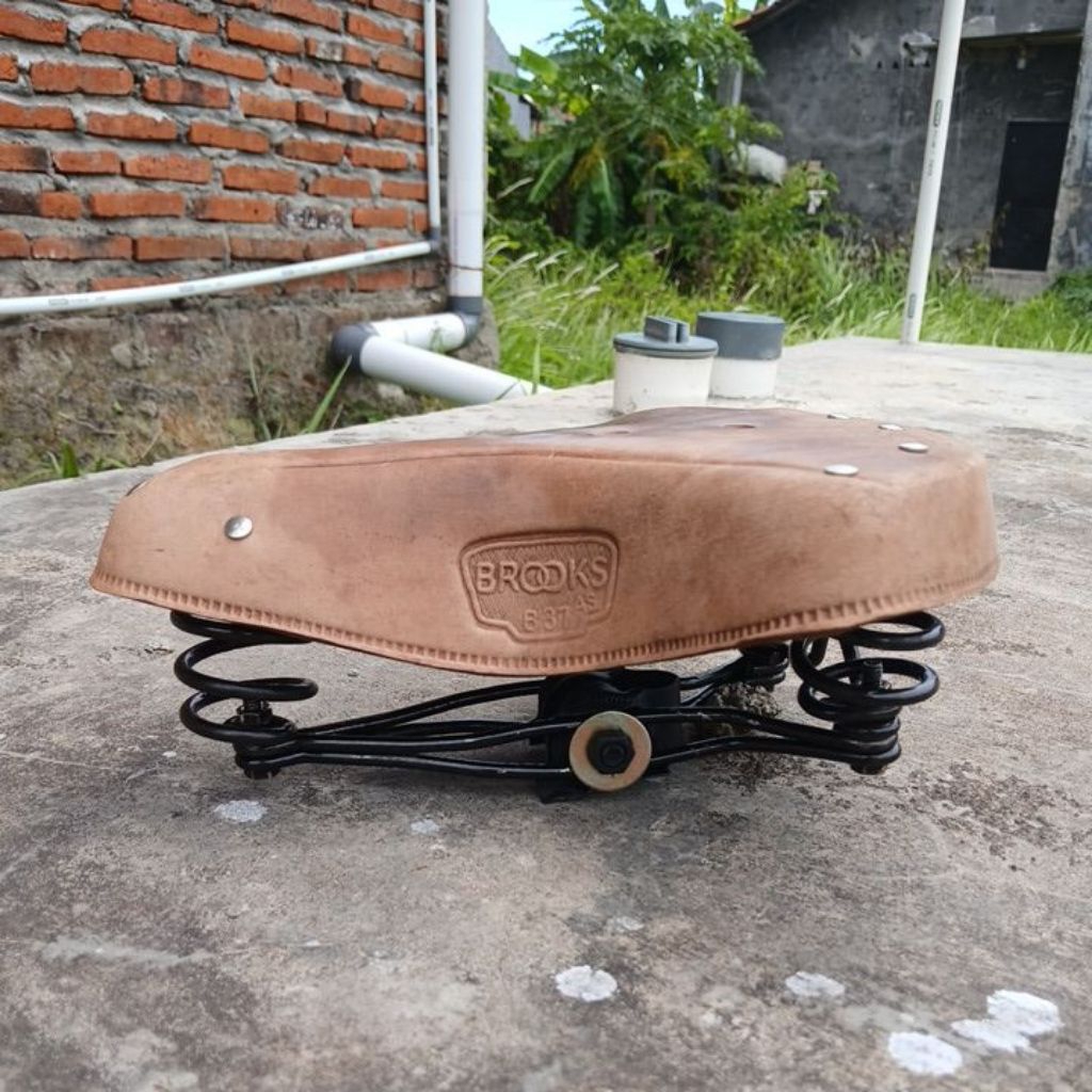 sadel sepeda onthel kulit asli