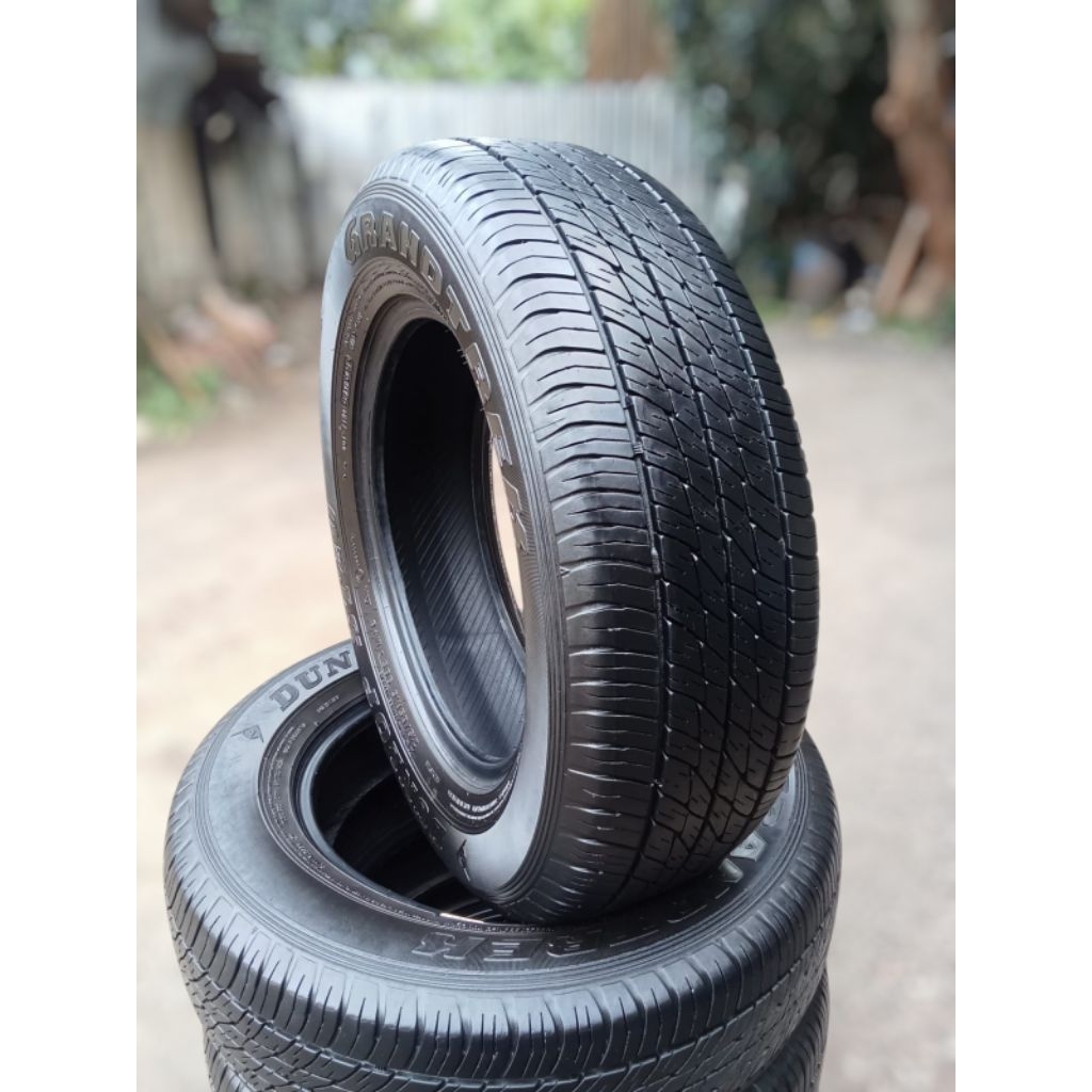 BAN 215/65 R16 DUNLOP GRANDTREK ST20