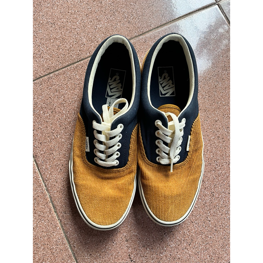 Sepatu Vans Mix Corduroy