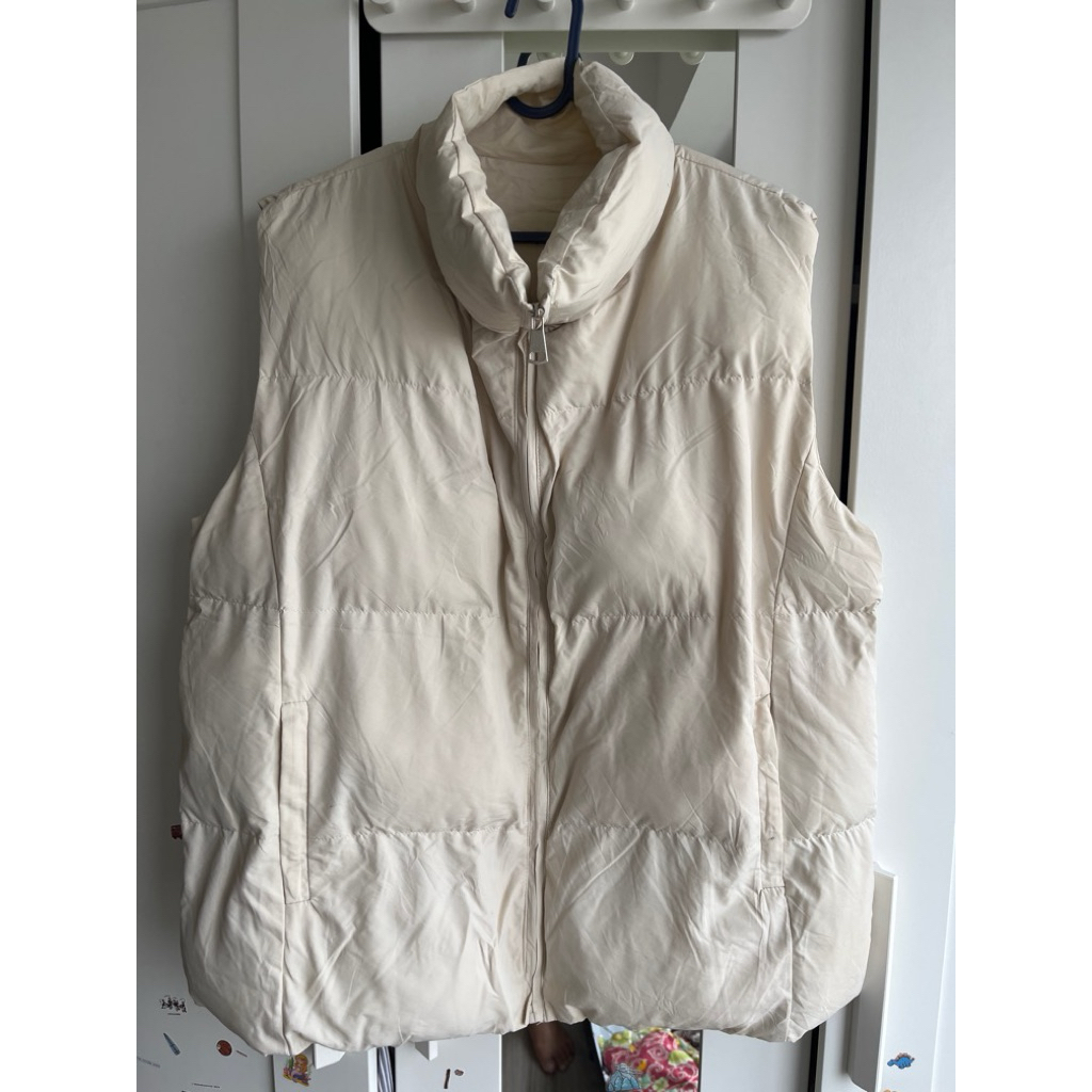 White Puffer Vest Pria
