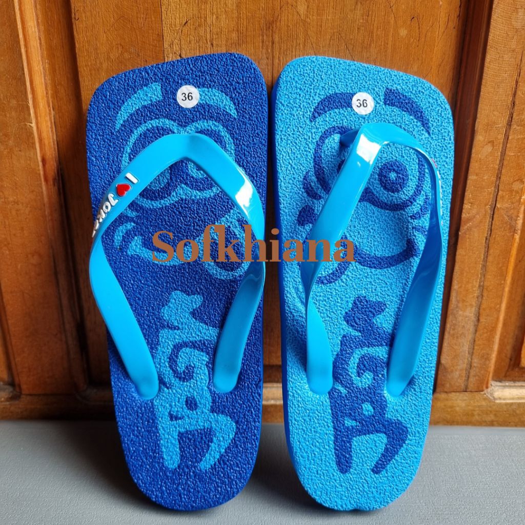 Sandal Jepit Jogja – Souvenir Oleh-Oleh Jogja Termurah
Sandal jepit khas Jogja dengan warna cerah da