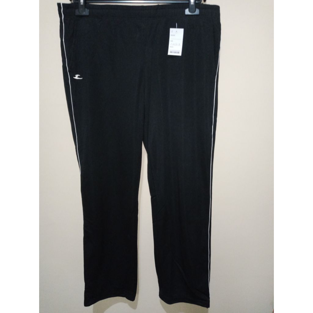 CELANA TRAINING PRELOVED