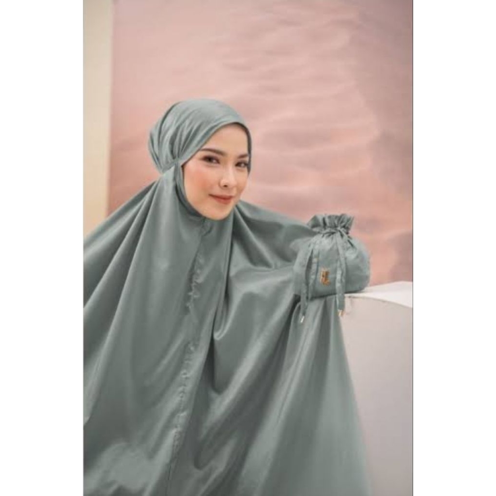 AS IS HEYLOCAL AVA TRAVEL PRAYER SET SHINY TEAL (MINOR DEFECT)