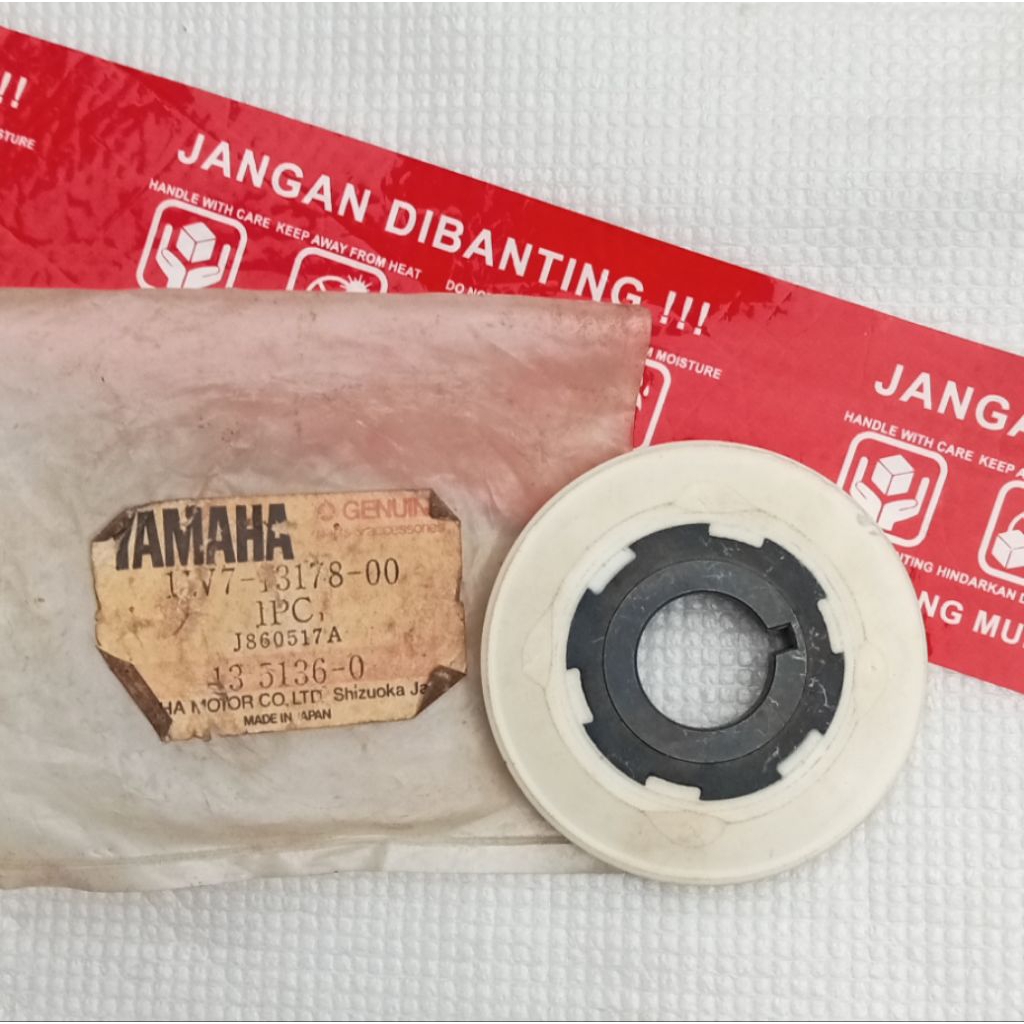 Yamaha v75 gir pompa oli v75 gear pompa oli Yamaha v75 gir pompa oli v75