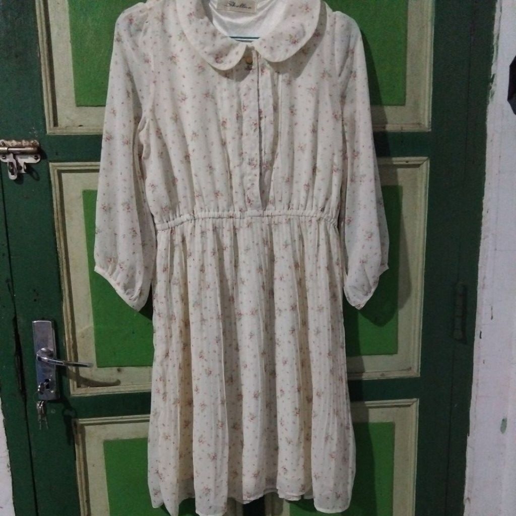 dress bunga
