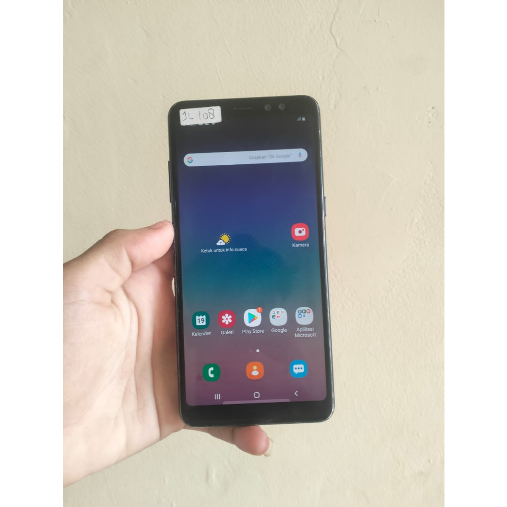 Samsung Galaxy A8 Plus 2018 Super Amoled Duos 4G NFC RAM 6GB Internal 64GB Bekas SEIN