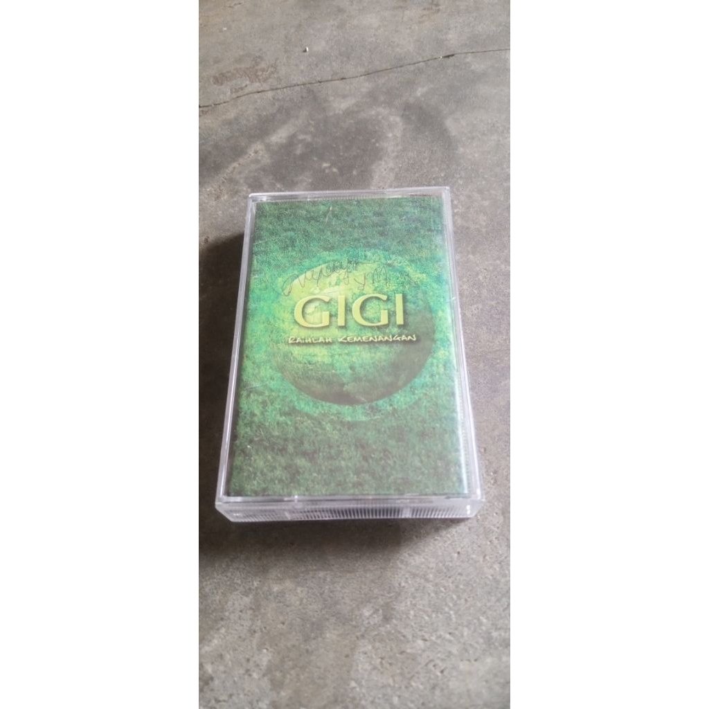 kaset pita Gigi album raihlah kemenangan
