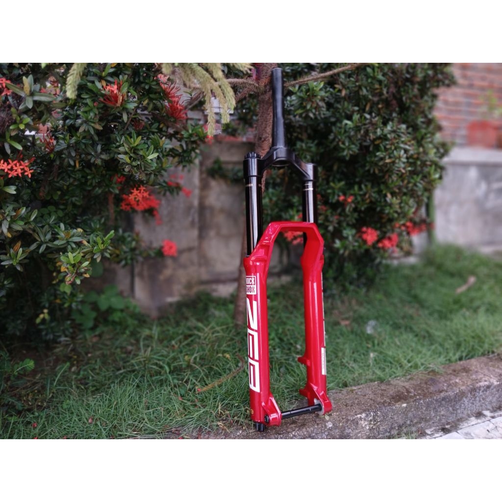rockshox zeb ultimate A3 2025 29 travel 160mm fork 29er 38 boost red 38mm