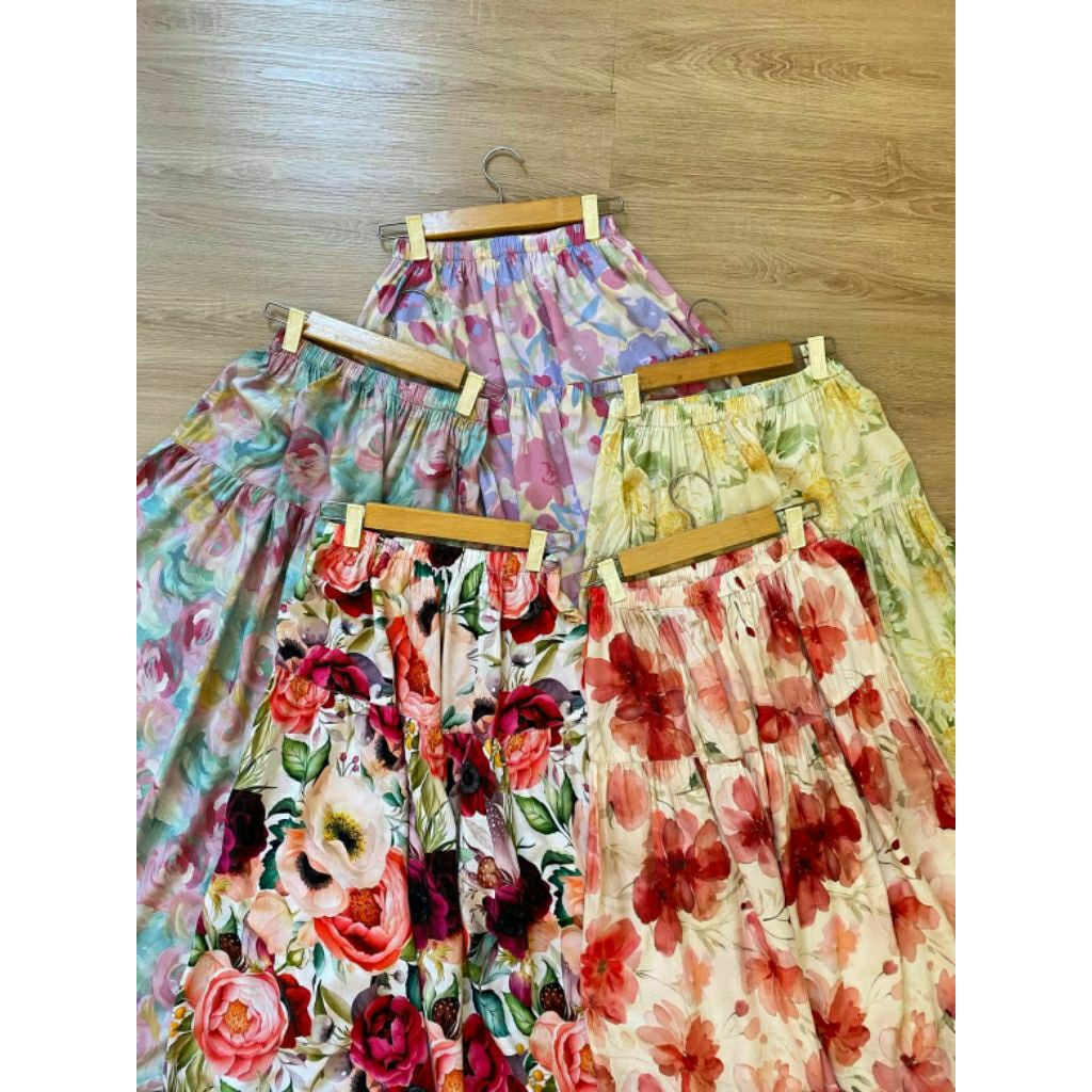 rok motif | rok rayon motif | pattern skirt | floral skirt | rok motif bunga | qaneeofficial