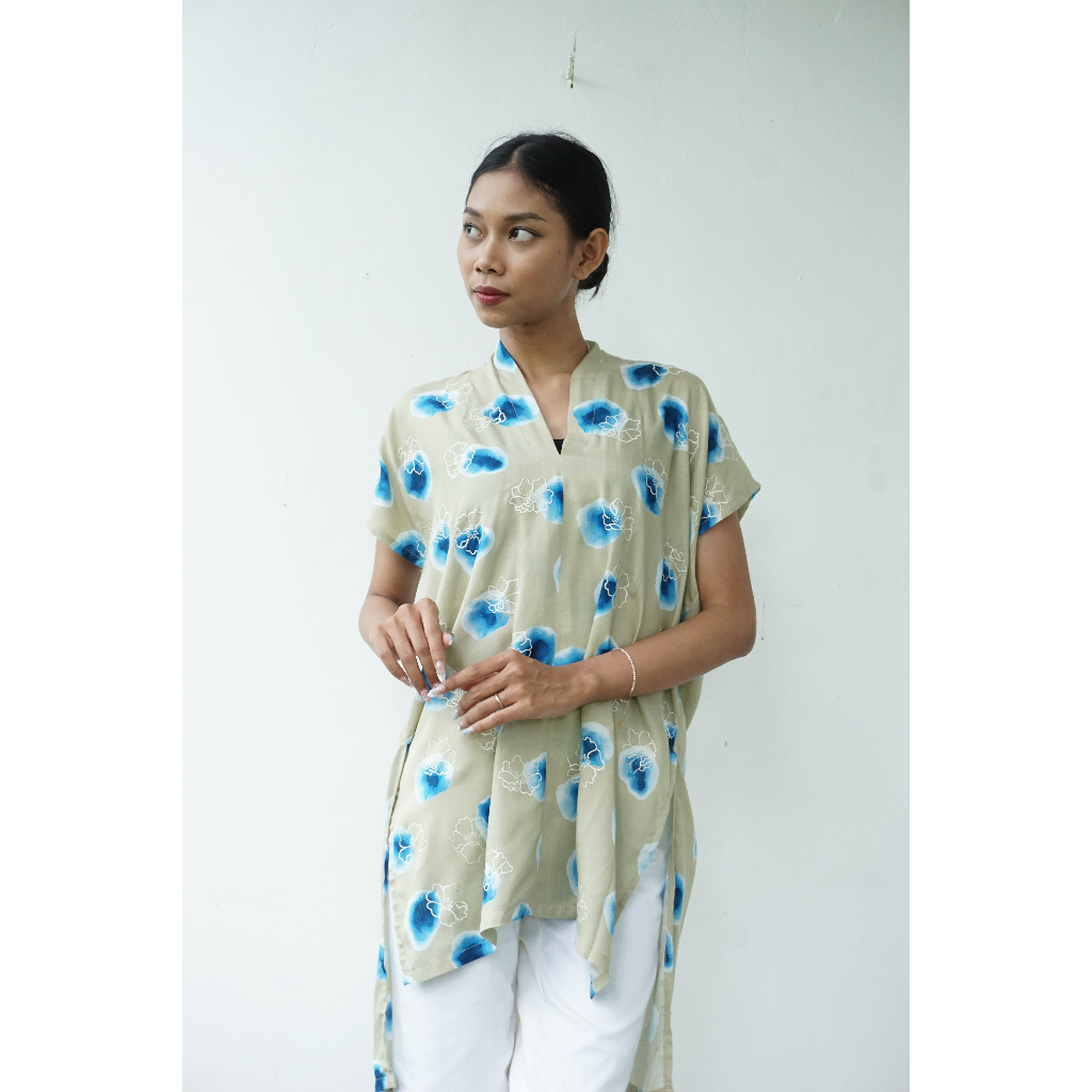 Kaftan Bordir Floral Biru – Baju Kaftan Wanita / Atasan Long Top / Tunik Casual Elegan / Handmade Pr