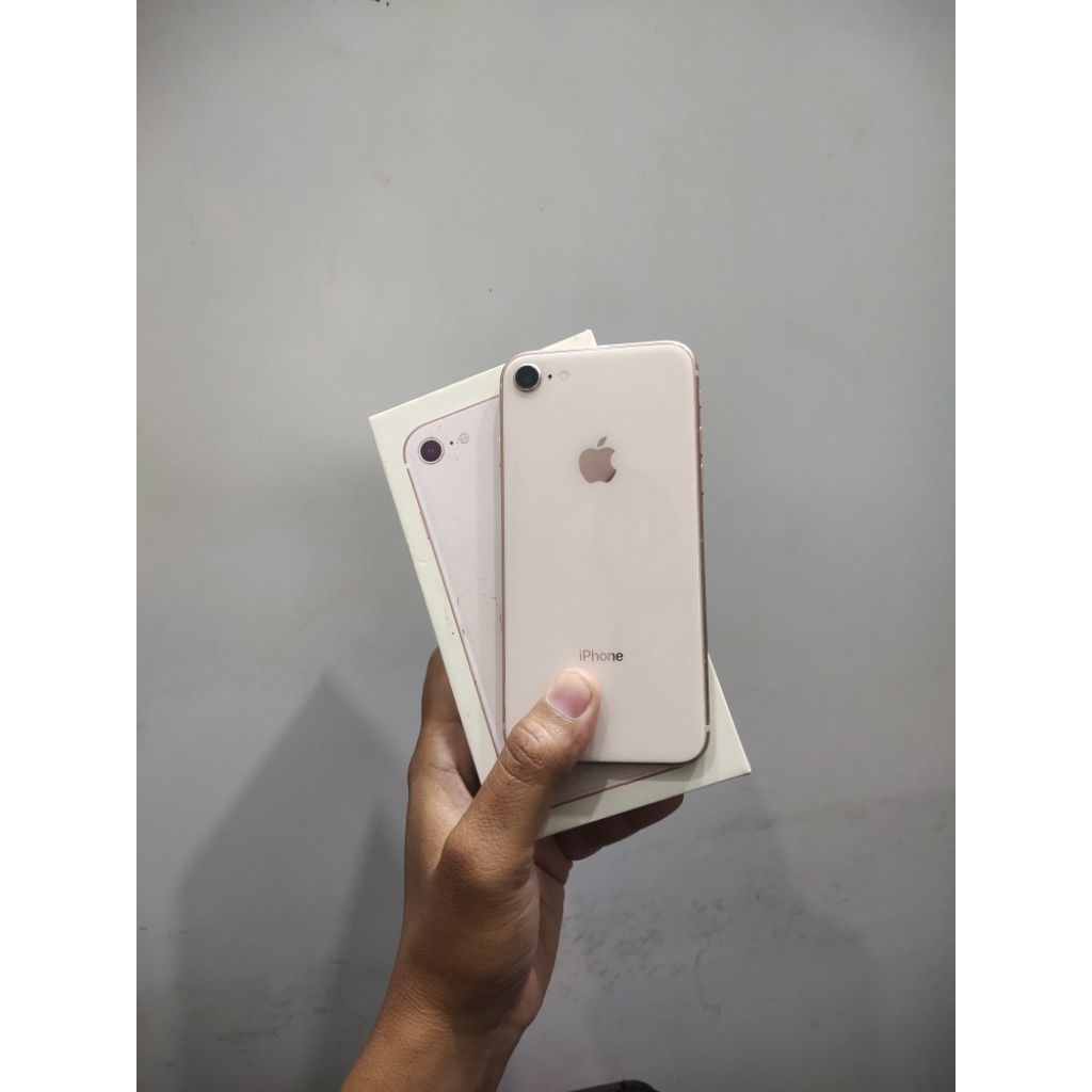 IPHONE 8 BASIC 64GB SECOND INTER ON FULLSET