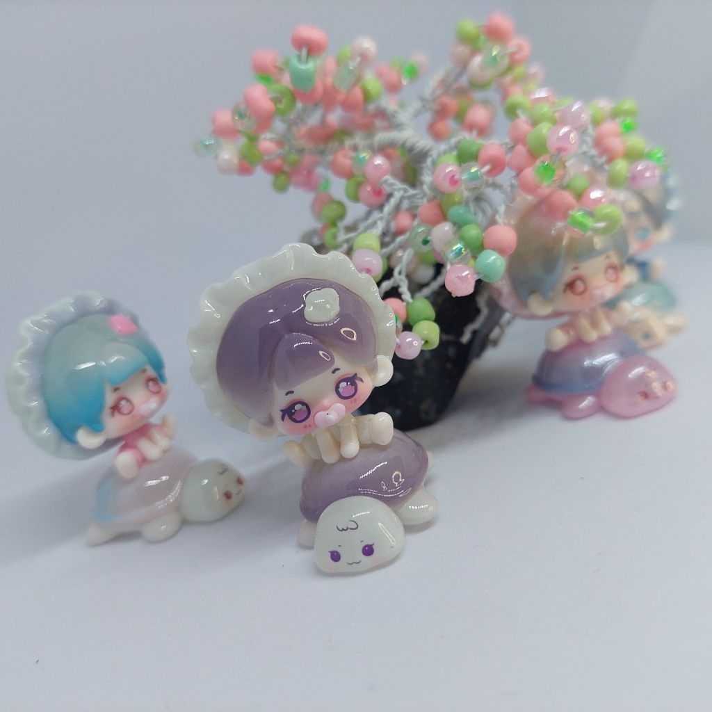 SELECTED FIGURE MIKUKU