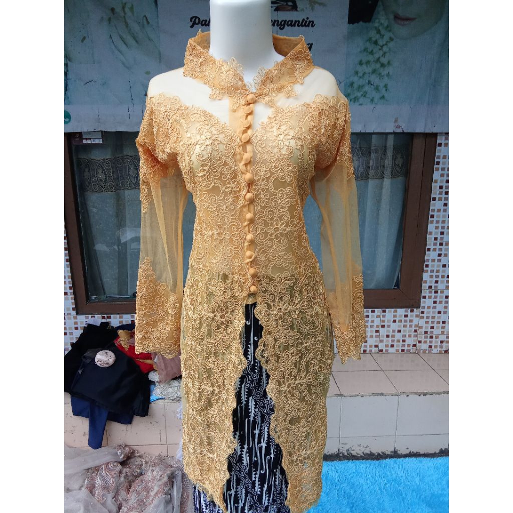 KEBAYA IBU HAJAT GOLD JUMBO (2PCS)