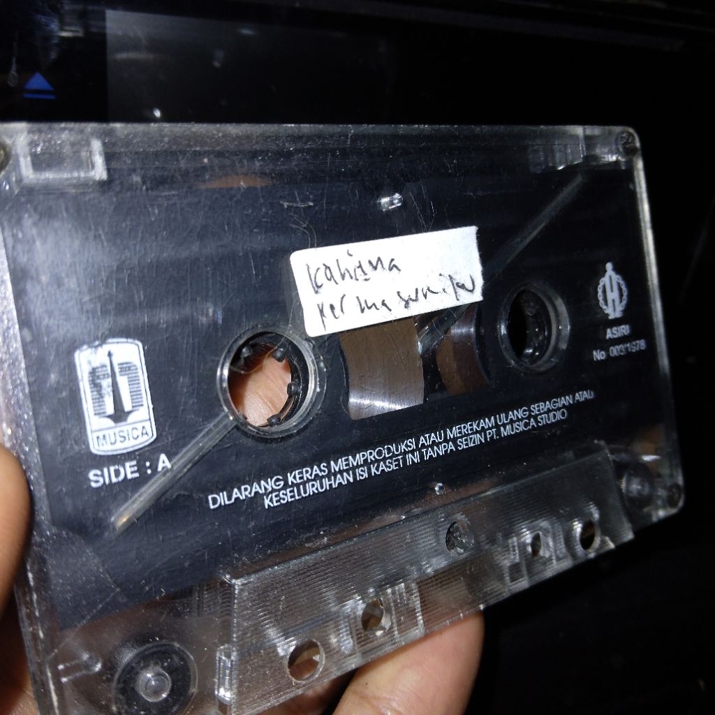 Kaset Kahitna Permaisuriku no cover