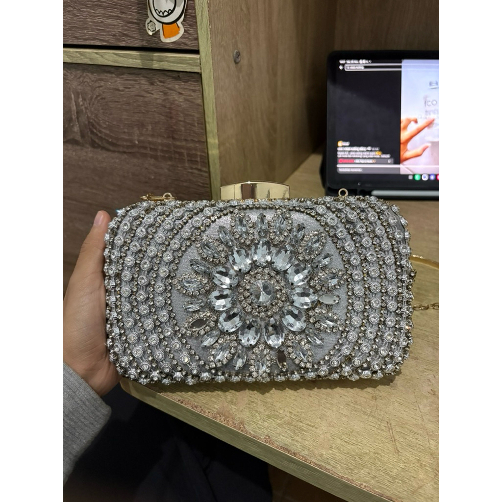 PRELOVED TAS UNDANGAN MANIK MANIK