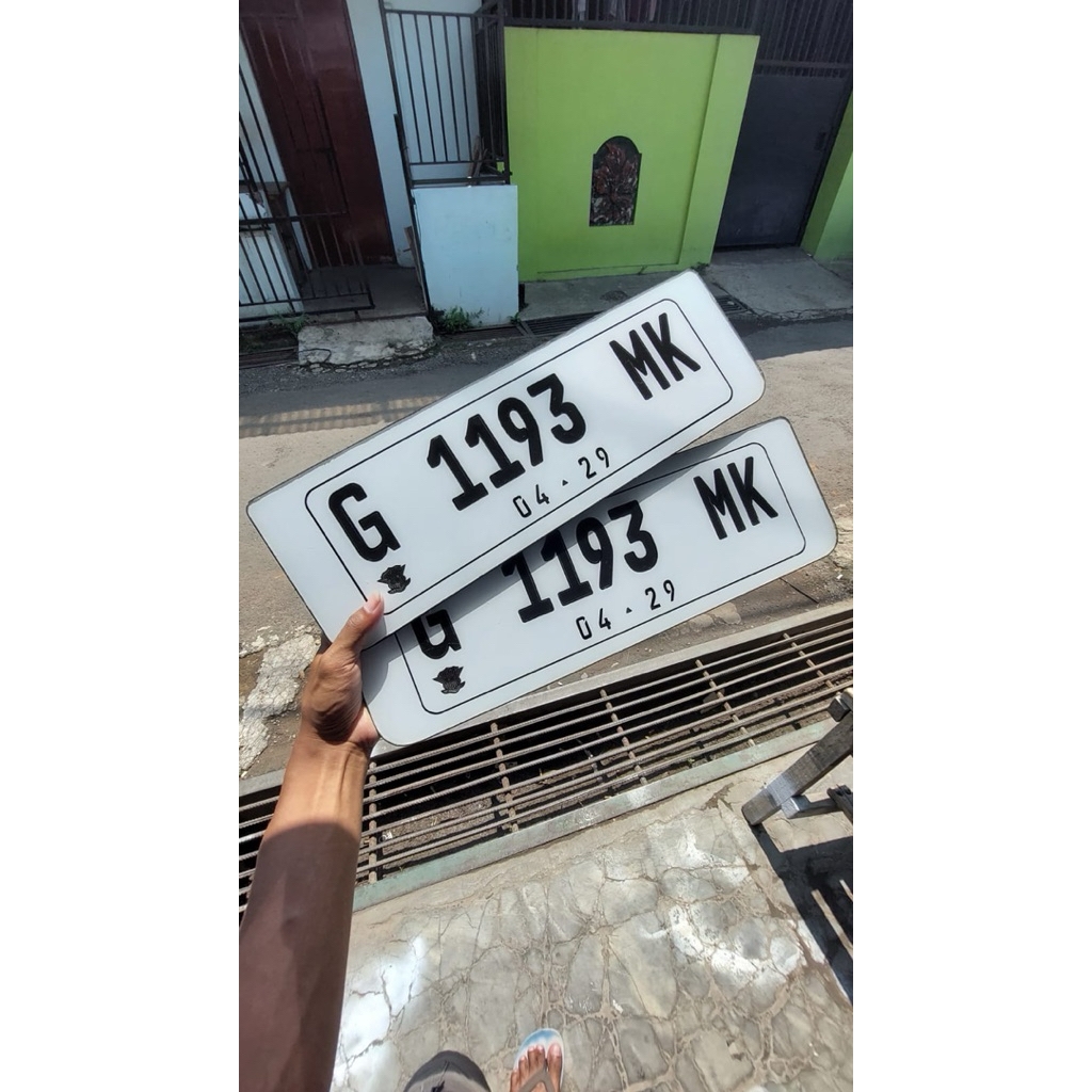 PLAT NOMOR MOBIL AKRILIK NON LED / TIDAK NYALA