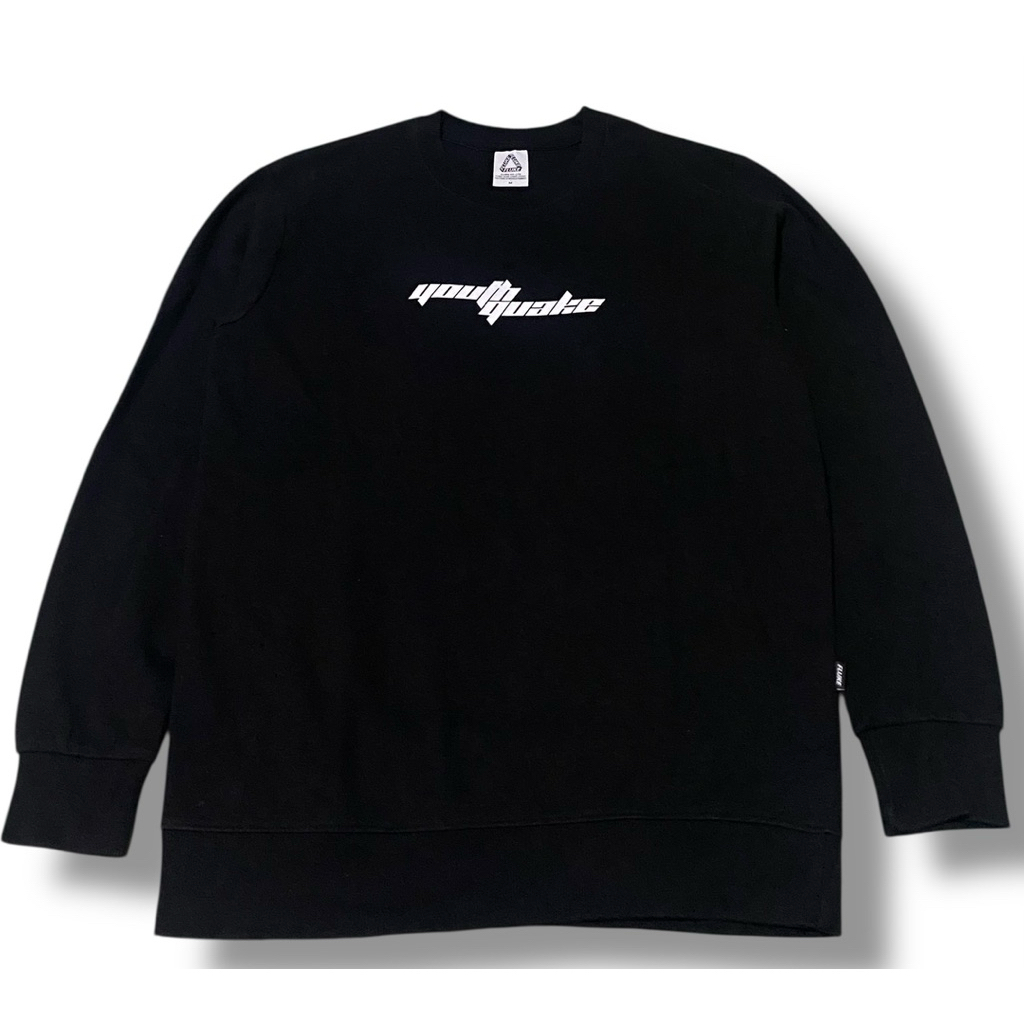 FLUKE Crewneck Sweatshirt Tour Hitam Preloved