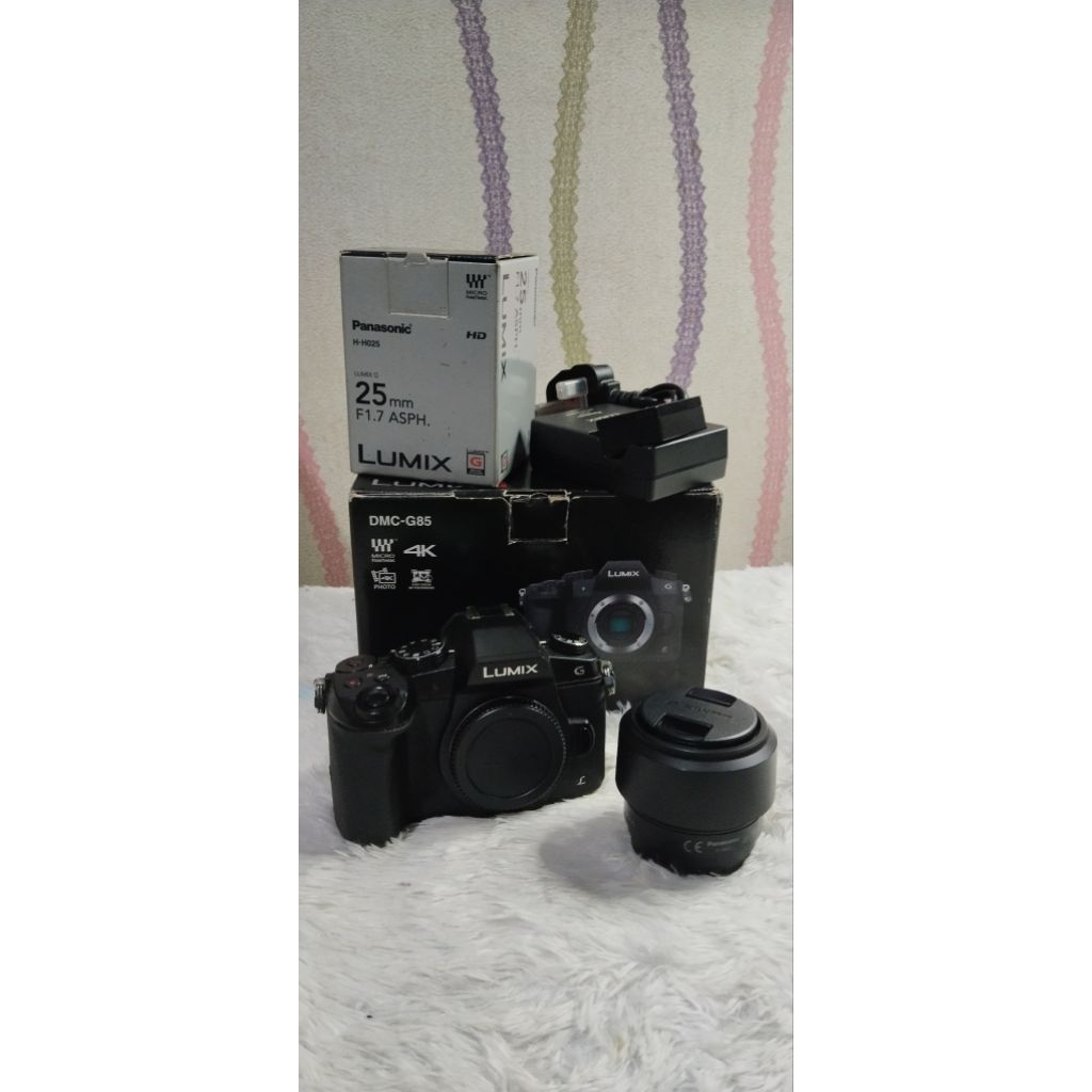 KAMERA PANASONIC LUMIX DMC-G85 4K + Lensa 25 mm F1.7 (Preloved/Second)