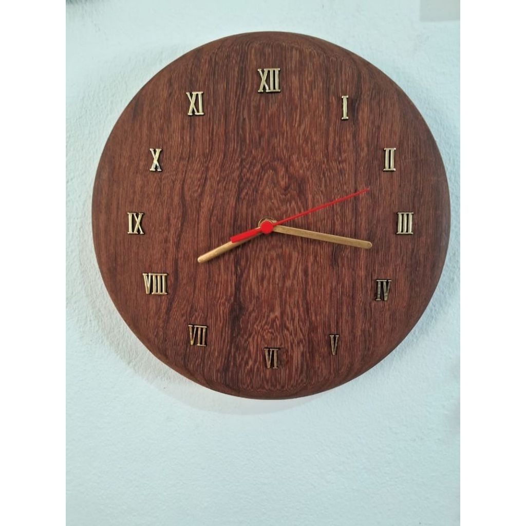 Jam Dinding Bulat Angka Romawi Kayu Jati
