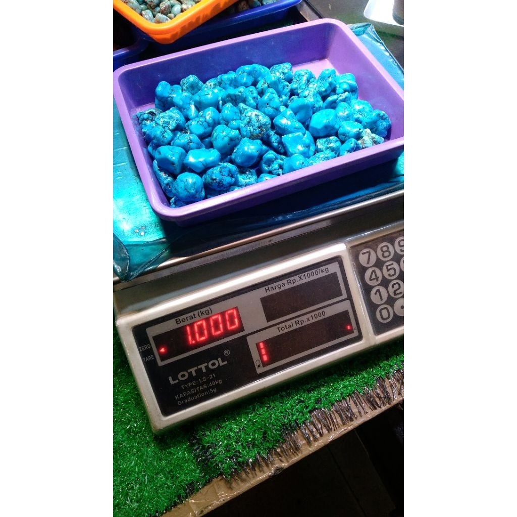 bahan pirus kerikil biru