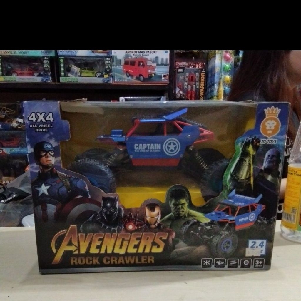mainan mobil remote Avengers rock crawler jeep699106