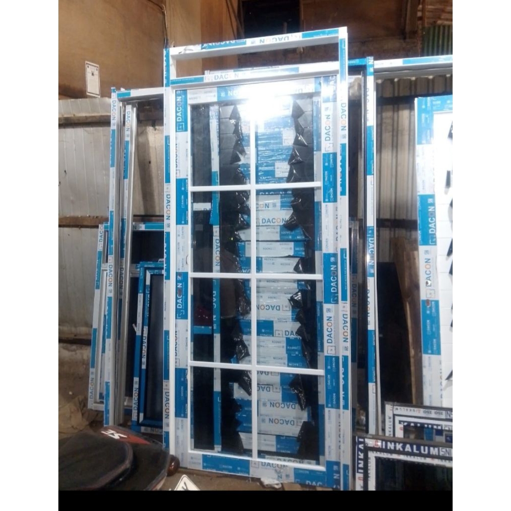 PINTU ALUMUNIUM KACA + VENTILASI bisa custom ukuran
