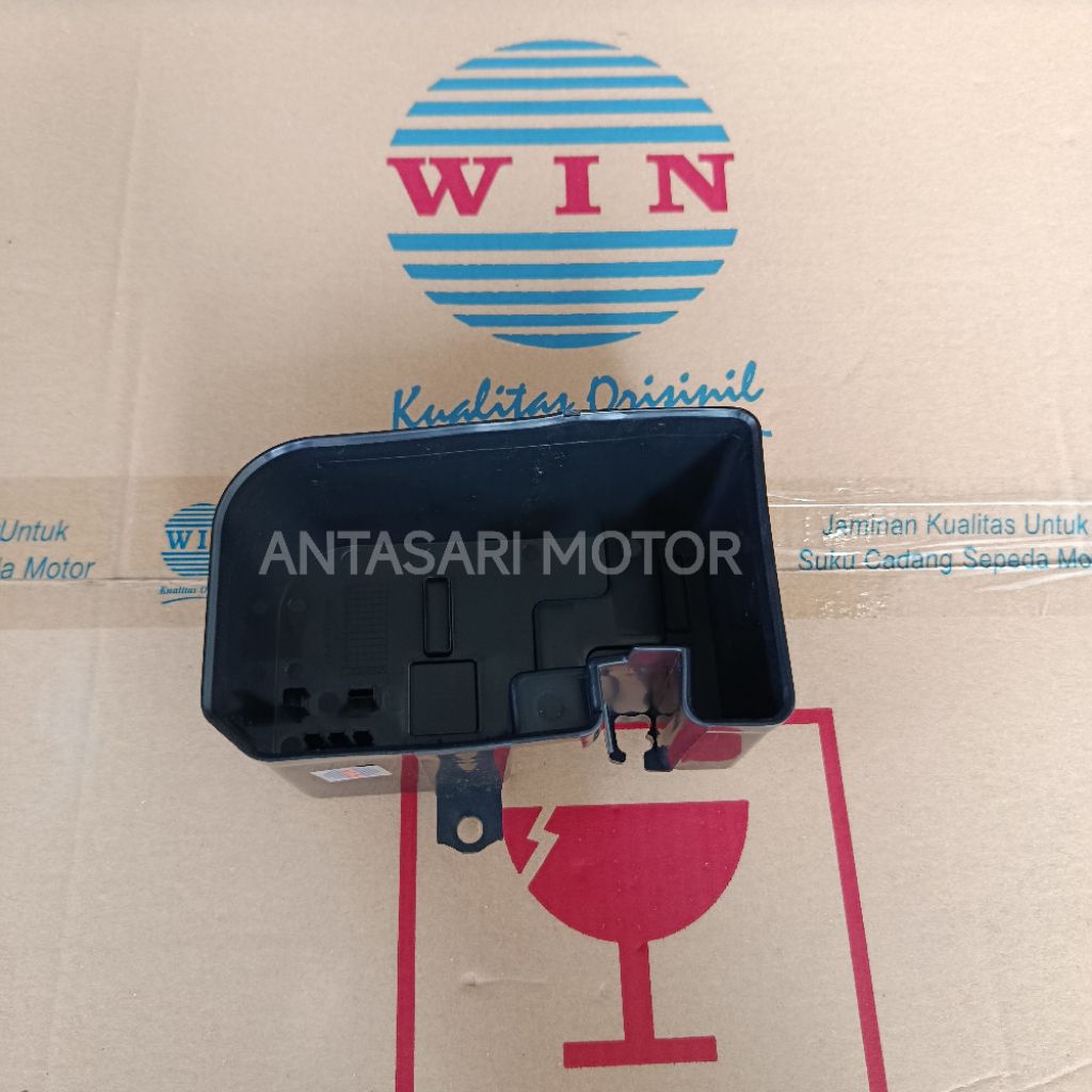 TUTUP COVER BOX AKI BEAT ESP 2016 2017 2018 2019 TEMPAT AKI BEAT ESP 2016 BOX AKI BEAT ESP 2016 BEAT