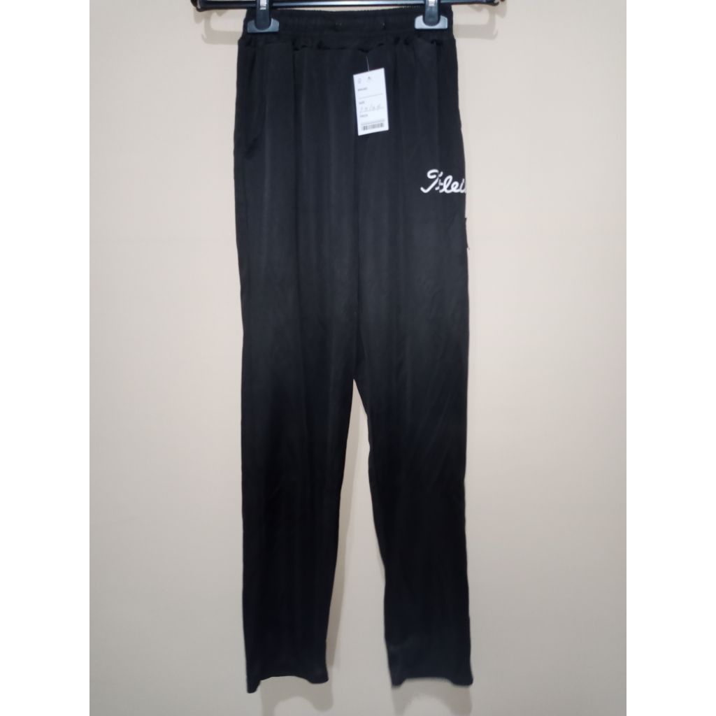 CELANA TRAINING PRELOVED
