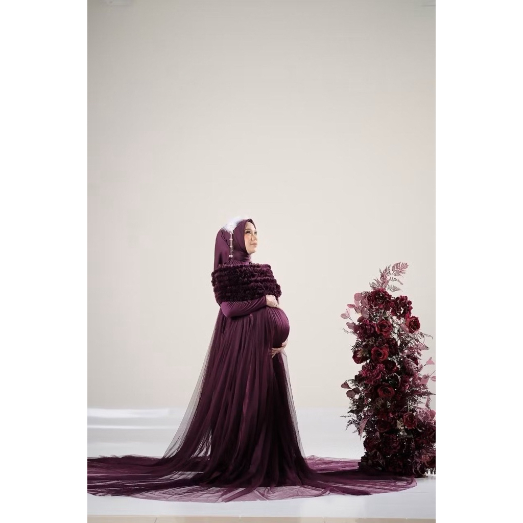 FOR RENT/ DISEWAKAN MATERNITY gown prewedding gown dress prewed maternity dress