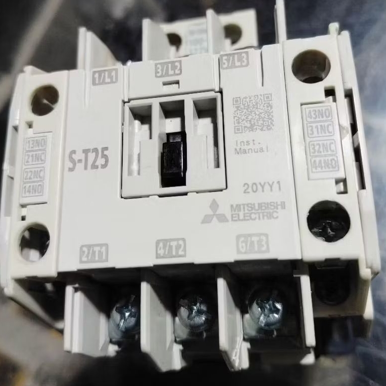 Kontaktor Mitsubishi ST25 32 A 110V/ Kontaktor 32 a 110V S-T25