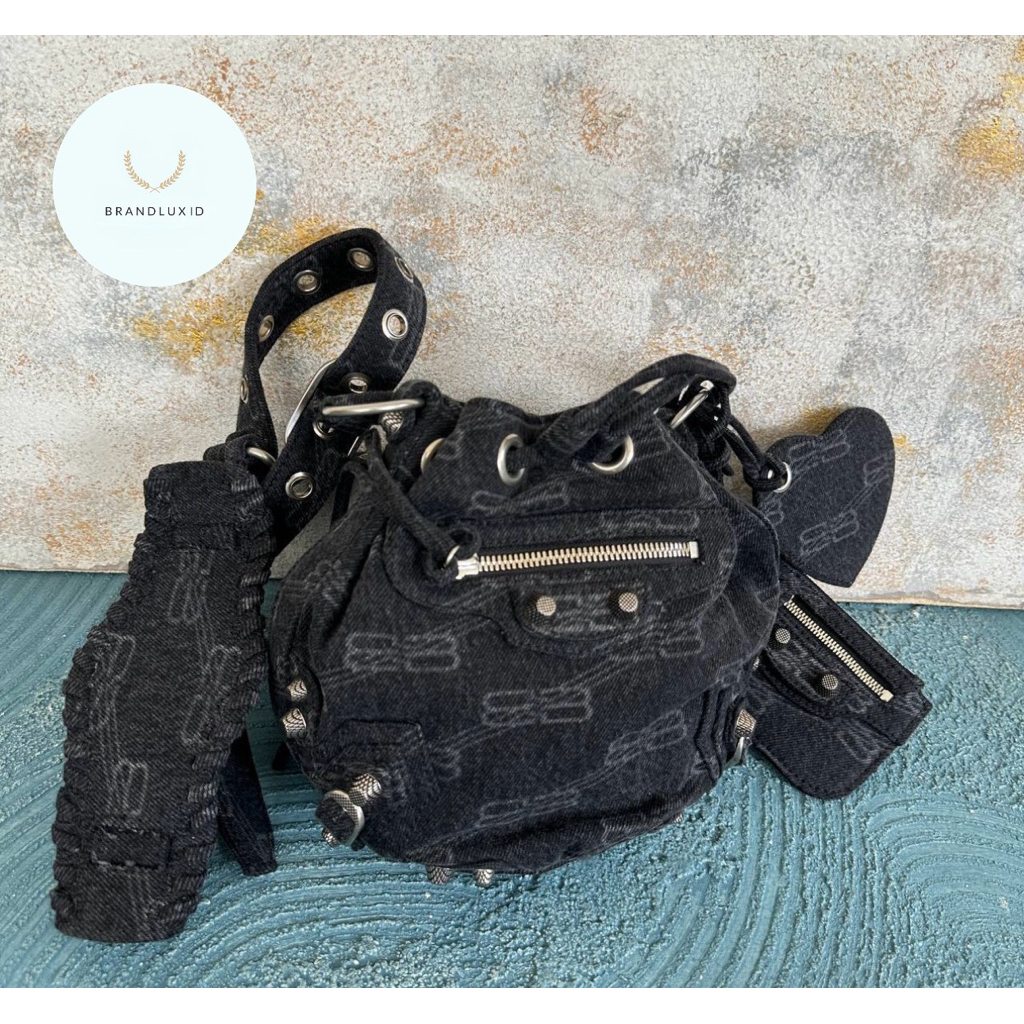 BB Cagole Bucket XS Black Denim Jeans