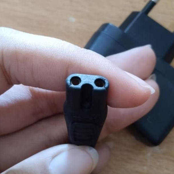 Charger Senter 2lobang Charger Senter Jack 8/Adaptor jack 8/Casan Blor/Charger 2 lubang/Cas Senter K